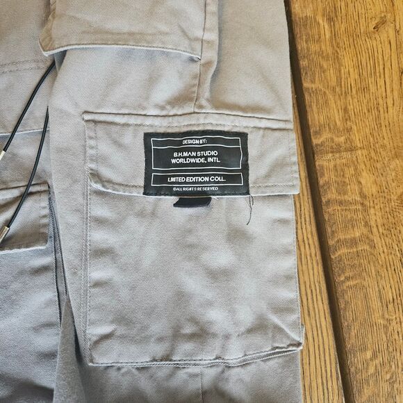 Boohoo Light Gray Cargo Joggers - Picture 9 of 10